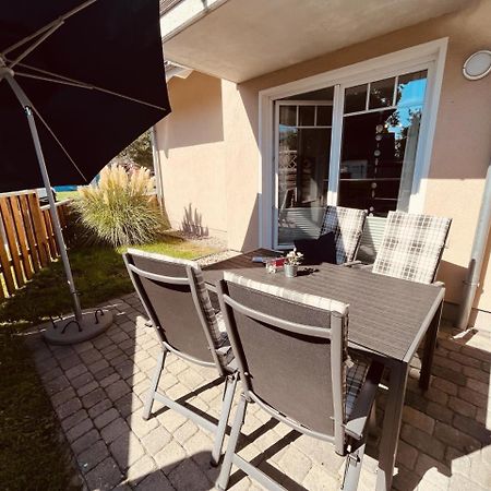 Ferienwohnung Blue In Борн Экстерьер фото