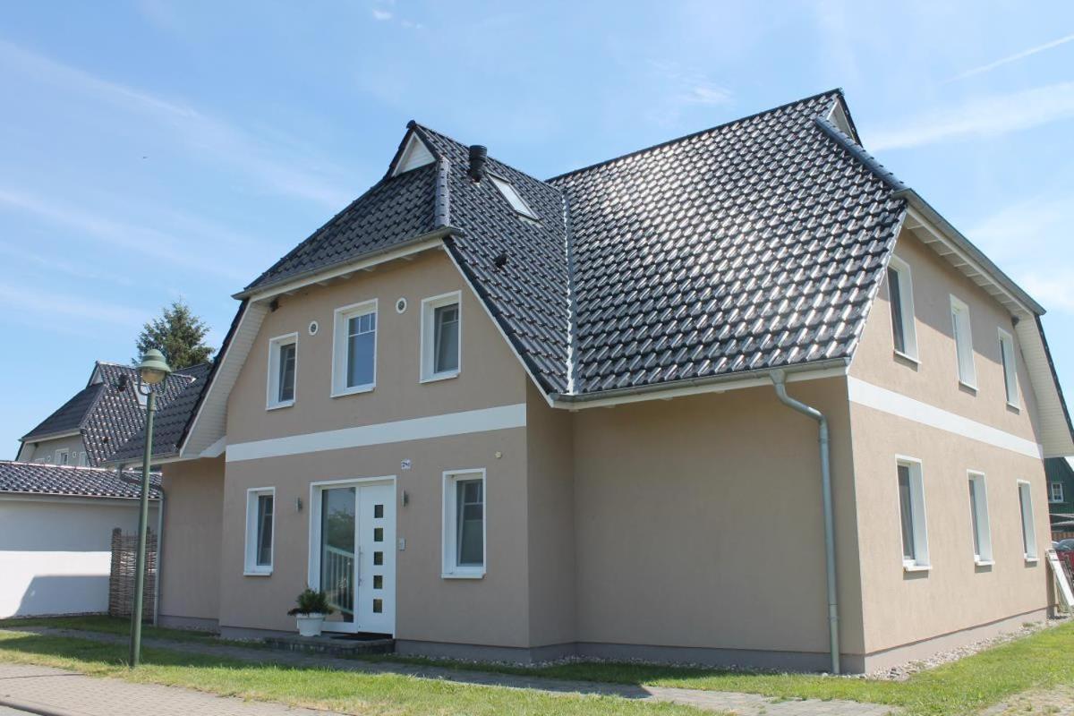 Ferienwohnung Blue In Борн Экстерьер фото
